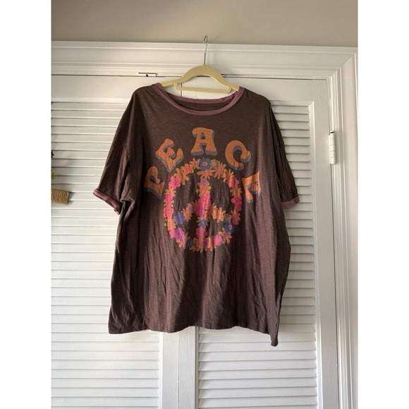 NATURAL LIFE Tops - Natural Life oversized ringer graphic tee with a floral peace women's L